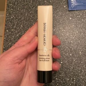 Armani Beauty Luminous Silk Hydrating Primer
